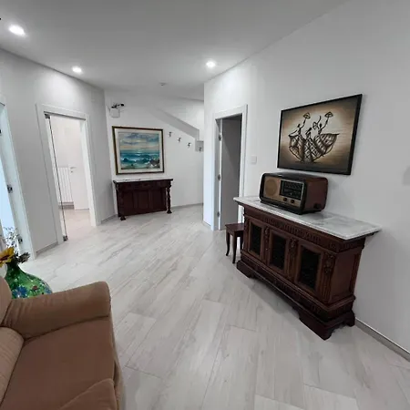 Cloe Di Angela Libertini 3*