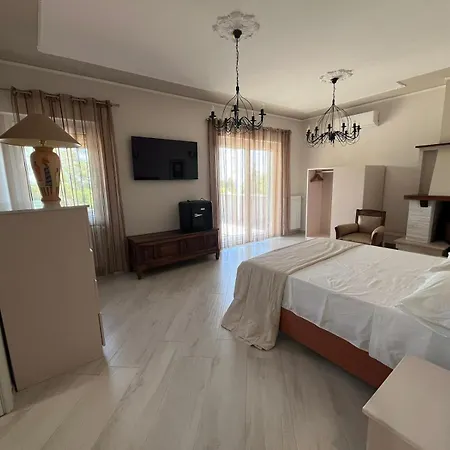 Couette-café Cloe Di Angela Libertini 3*