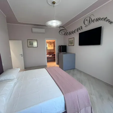 Couette-café Cloe Di Angela Libertini 3*