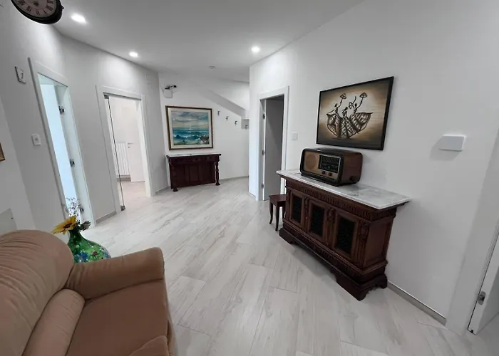 Cloe Di Angela Libertini 3*