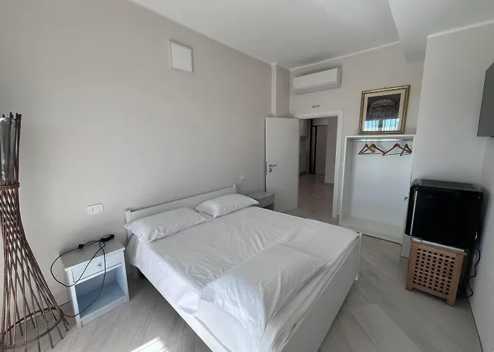 Cloe Di Angela Libertini 3* Penne